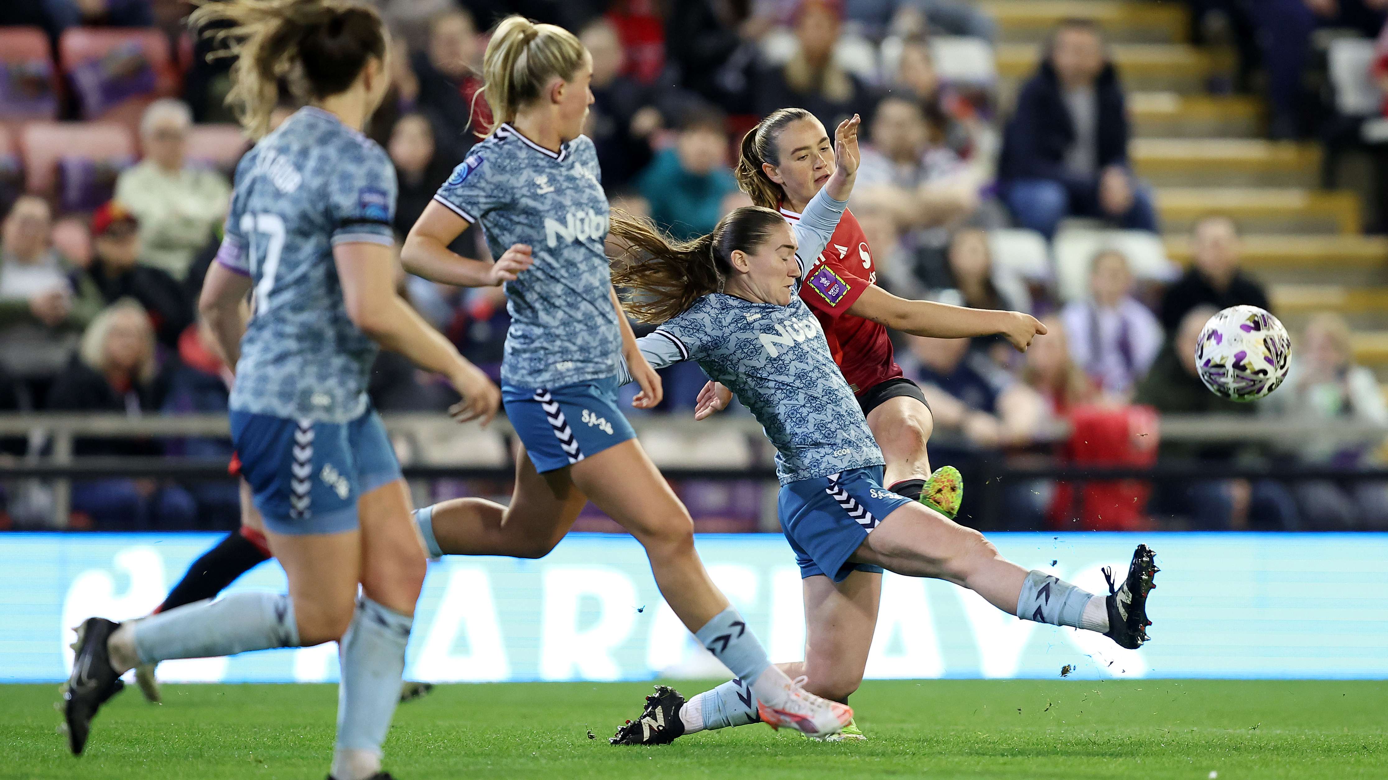 相比之下 相比之下